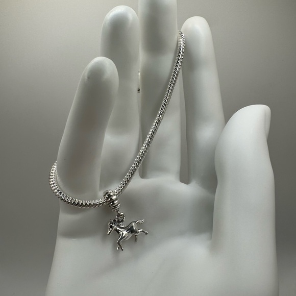 3/$15 Silvery Horse Pandora-type European charm - Picture 3 of 5